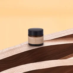 Essence Locker Lipidcera